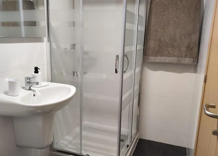 Daire Piso Ara Solis Cee